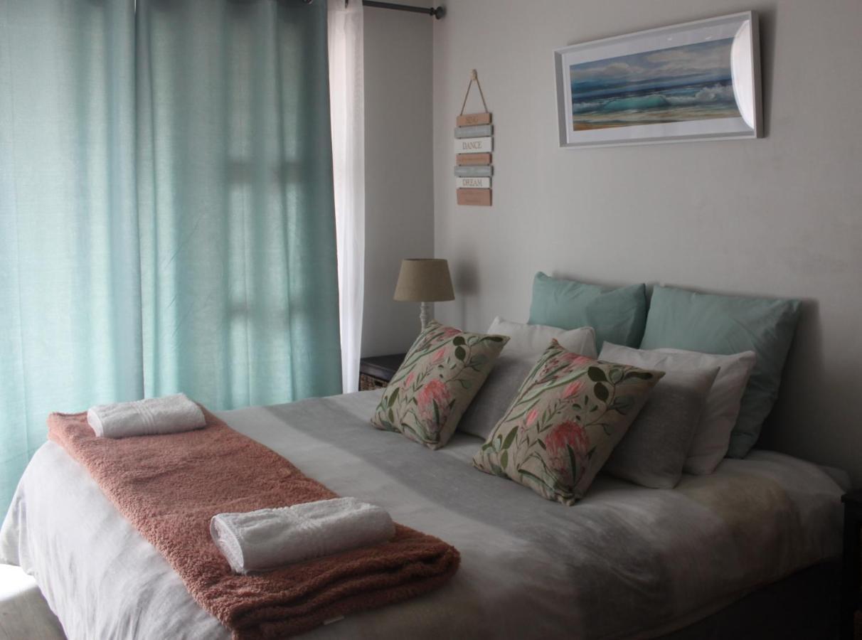 Seester Accommodation Lambertʼs Bay Zimmer foto